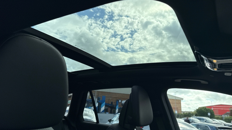 Mercedes-Benz GLC 300e 4Matic AMG Line Premium 5dr 9G-Tronic Estate